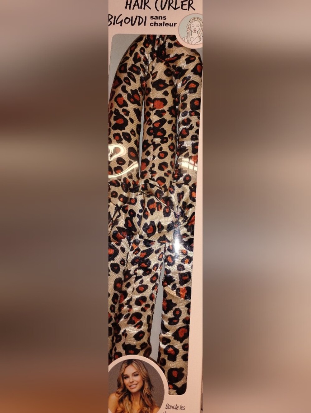 Leopard Print Heatless Hair Curlers in Cream and Black